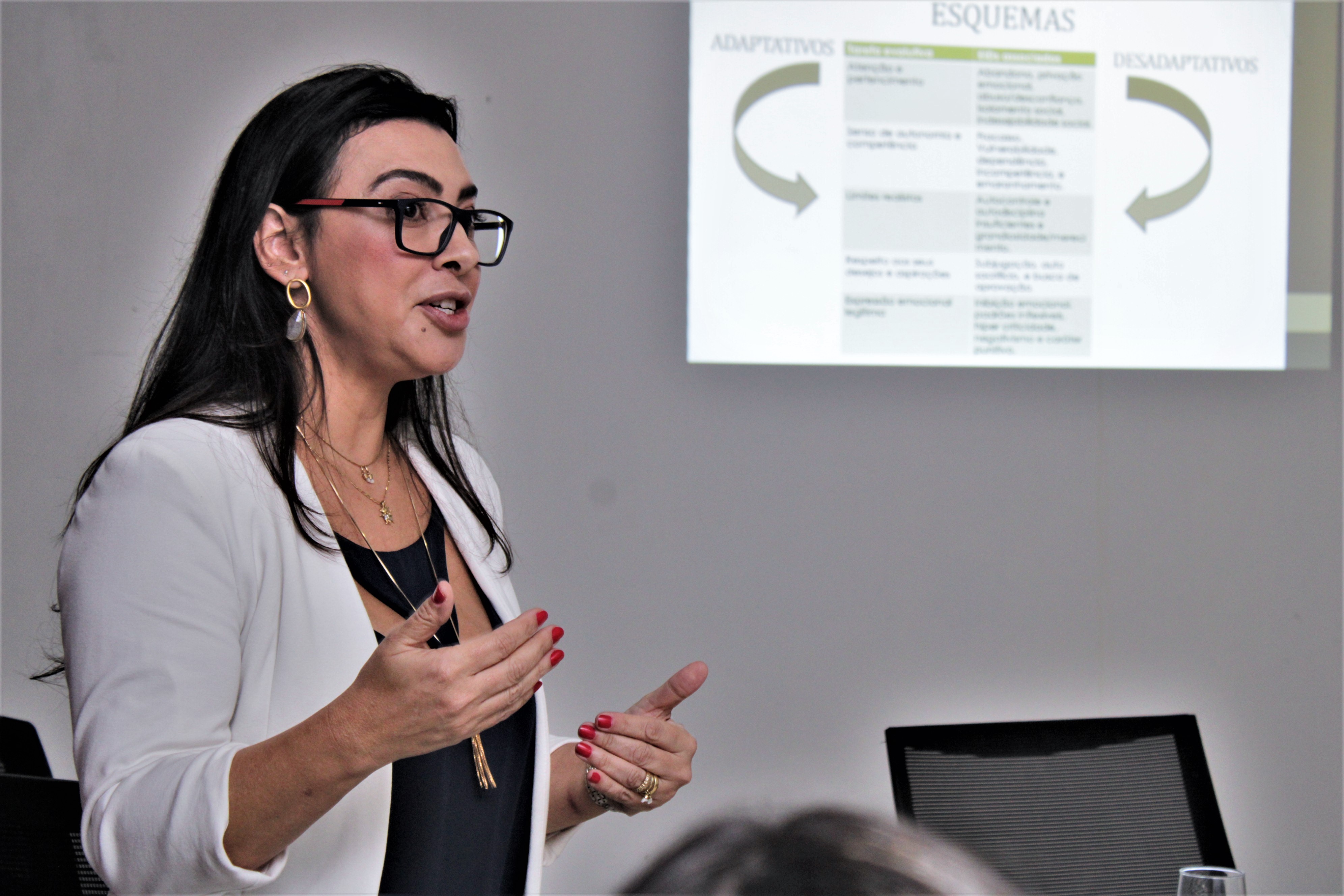 Psicóloga e mastercoach Roberta Galvani abriu a programação especial do Dia 8 de Março