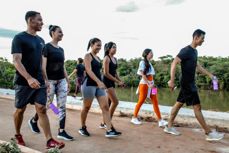 Residentes de diversas áreas da saúde participaram da caminhada