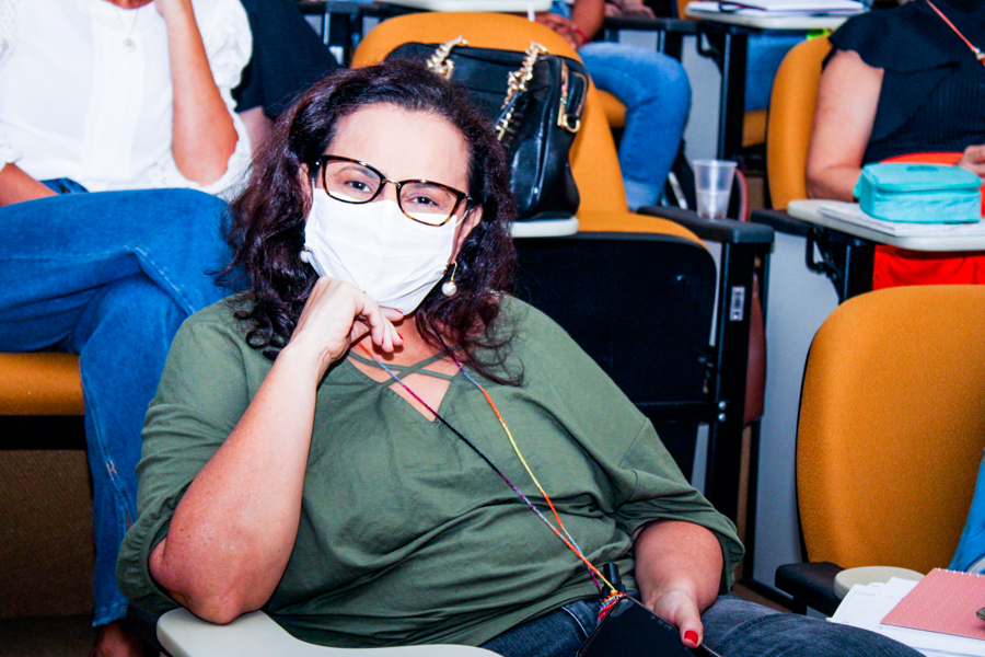 Gestora de aprendizagem e tutora, enfermeira Olga de Alencar, foi uma das participantes