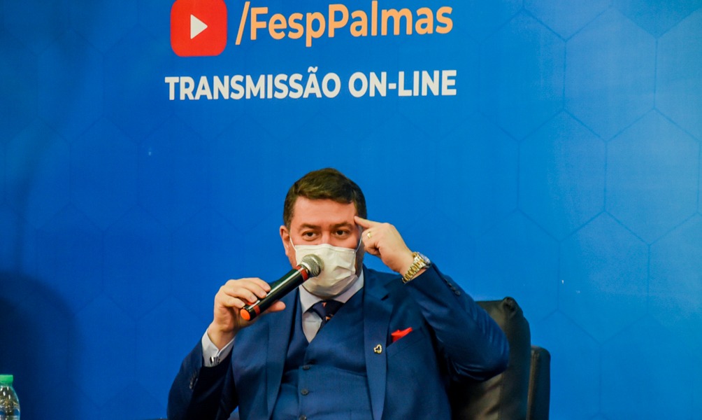Médico intensivista, Wallace Silva, disse que a pandemia o fez abrir os olhos para algumas coisas como a família, amigos