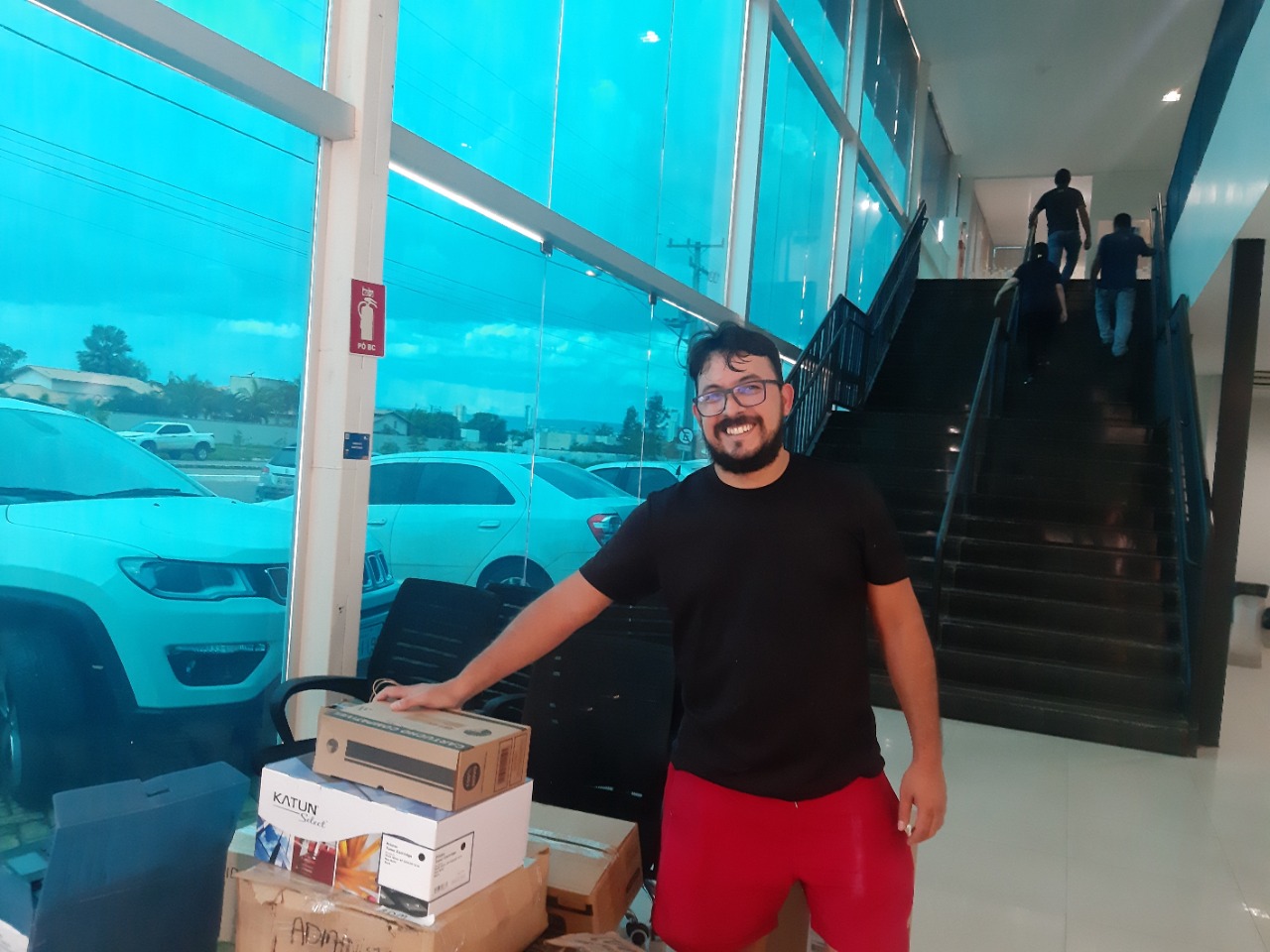 Aleandro Moreira comemora mudança para novas instalações
