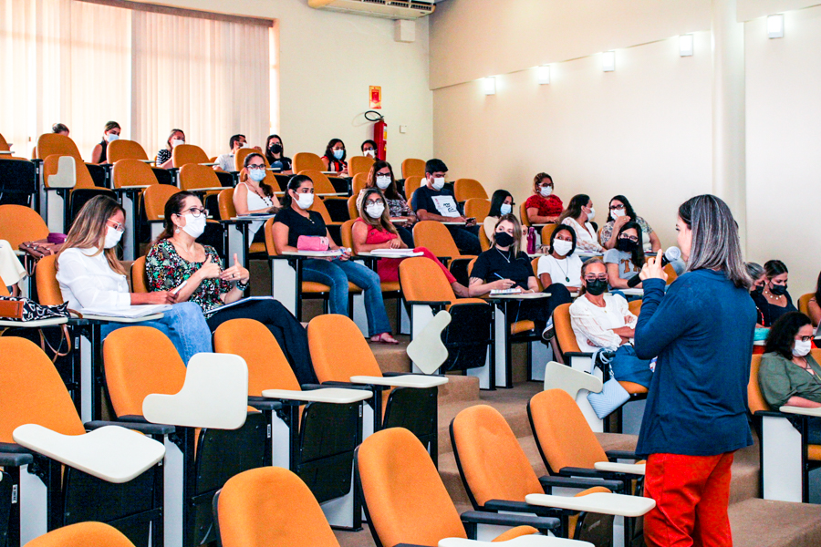 Foram dois dias de interação entre coordenadores dos programas e gestores de aprendizagem, preceptores e tutores
